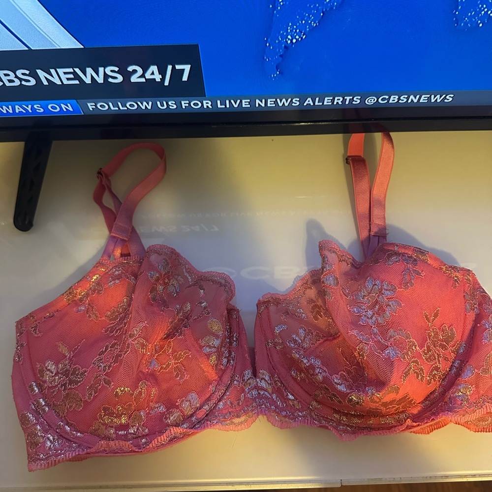 Victoria's Secret Pink Floral Lace Bra